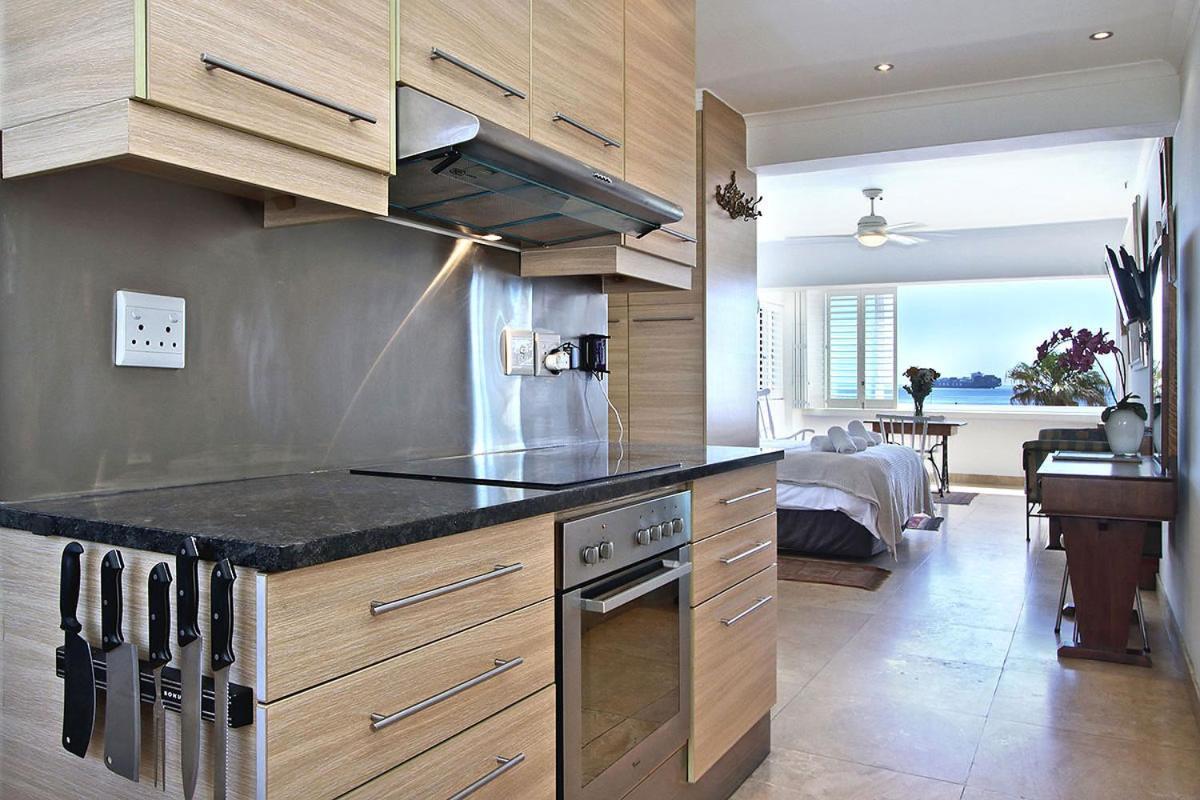 Dolphin Bay Studio With Sea Views Cape Town Exterior photo