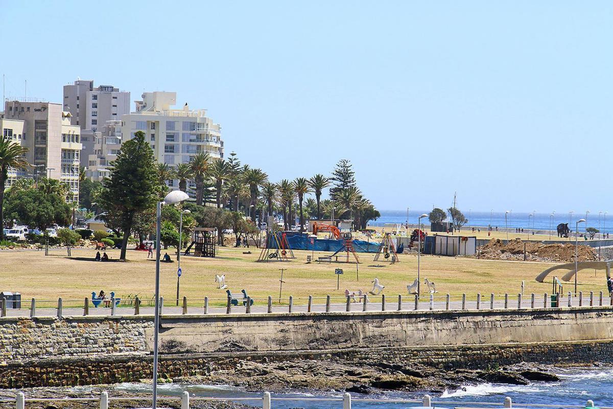 Dolphin Bay Studio With Sea Views Cape Town Exterior photo